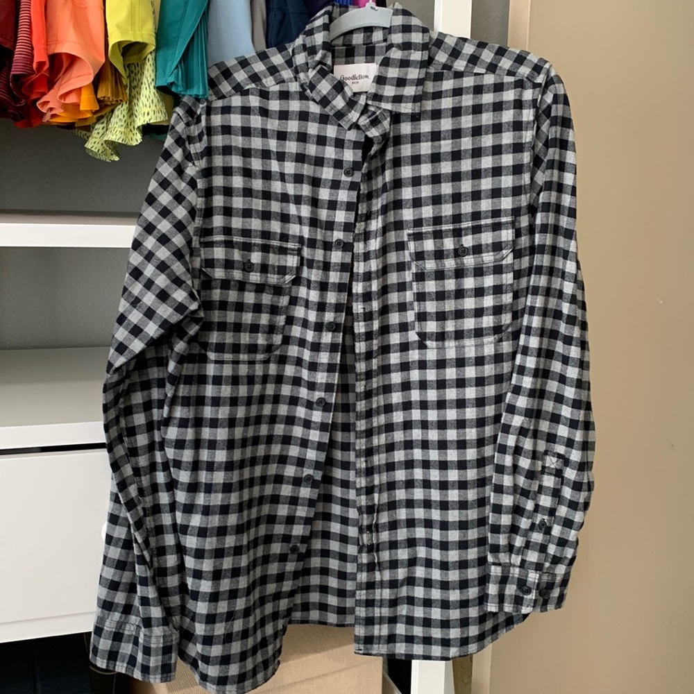 Goodfellow L button down black & grey plaid